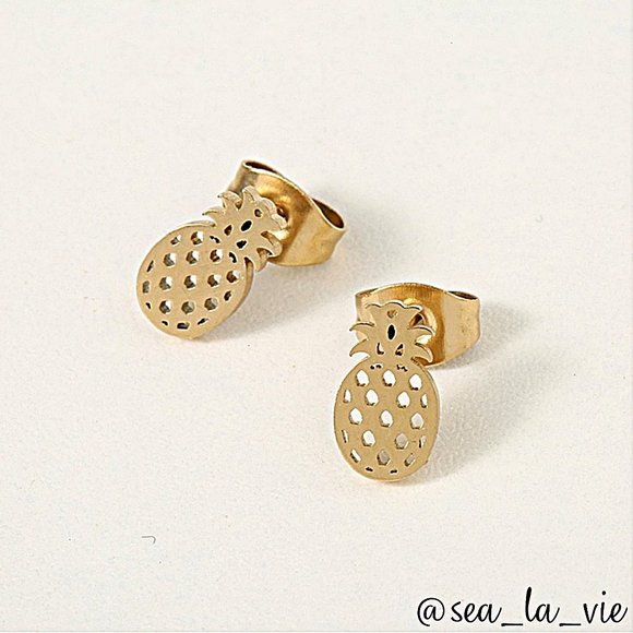 Sea La Vie Jewelry - Pineapple 18K Gold Plated Sterling Silver Stud Earrings